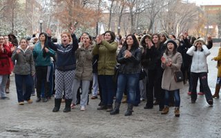 Erzurum'da kız yurdunda yatak eylemi