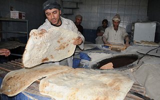 Ermeniler lavaş ekmeğimizi çaldı
