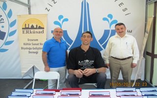 Sultan Kösen ERKÜSAD Standında