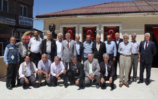 Gaziler Kıbrıs Harekatını kutluyor