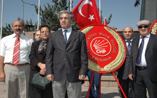 CHP'den gecikmeli bayram kutlaması