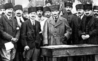 Türkiye Cumhuriyetinin temelleri bugün Erzurum'da atıldı