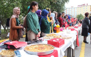 15 Temmuz Şehitleri için kermes düzenlendi