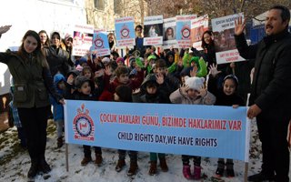Erzurum'da dünya çocuk hakları günü