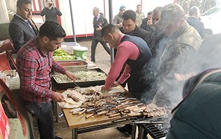 Dadaşlardan Afrin kahramanlarına cağ kebap 