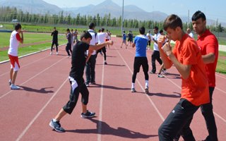 Boksörler Dünya Şampiyonasına hazırlanıyor