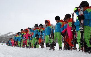 Yakutiye'de 500 Çocuk Kayak Öğrendi