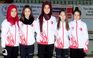 Curling Milli Takımı tarihe geçmek istiyor