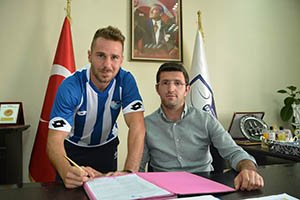 Tolga Ünlü B.B. Erzurumspor’a imza attı