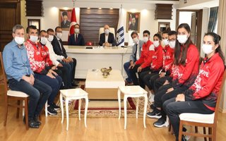 Milli Atletlerin Erzurum’da protokol mesaisi
