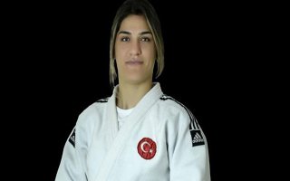 Milli sporcu Zeynep Çelik’ten bronz madalya