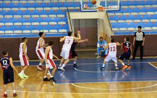 Basketbol severler haydi maça!