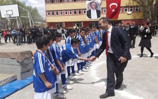 Çocuk oyunlarının birincisi Tekman YİBO