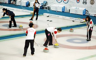 Curling 1. Lig Maçları Erzurum'da başladı