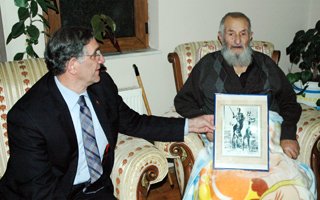 90 yaşındaki Ciritçiye anlamlı ziyaret