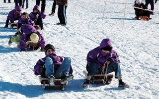 Palandöken'de kızak yarışması heyecanı