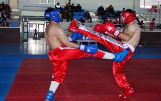 Erzurum'da kick boks rüzgarı esti