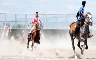 Erzurum'da cirit maçları start alıyor