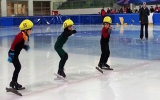 Erzurum'da short track teşvik yarışları