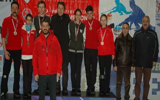 Curling Şampiyonası Erzurum'da yapıldı