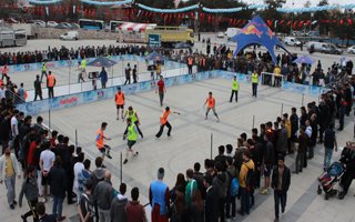 Erzurum'da sokak futbolu heyecanı vardı