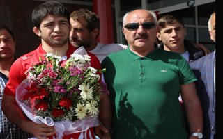 Gururumuz Yakup Gör'e coşkulu karşılama