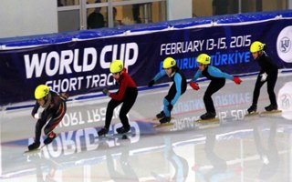 Short Track yarışları Erzurum'da yapıldı