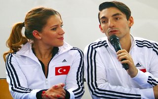 Alper ve Alisa Altın Madalyaya Ulaştı