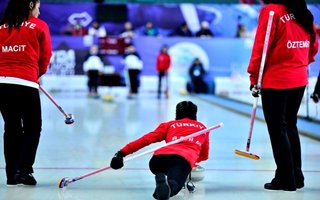 Türkiye'nin Curlingdeki ilk zaferi