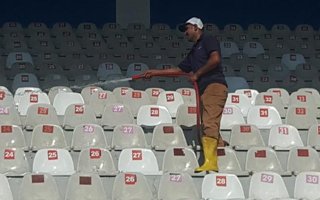 Kazım Karabekir stadyumu nihayet temizleniyor