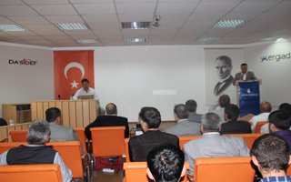 Çiftçilere 'etkin yem' semineri