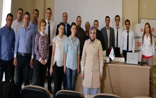 Erzurum'da etkili iletişim semineri verildi