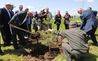 ETÜ'nün ormanına fidan dikimi yapıldı