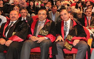 Sağlık Müdürü Vançelik Profesör oldu