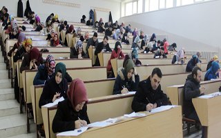 Atatürk Üniversitesi'nde Sınav Heyecanı Vardı