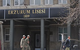 Erzurum Lisesi Sınav Mücadelesini Kaybetti