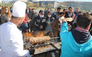 Öğrenciler için çeşitli etkinlikler düzenledi