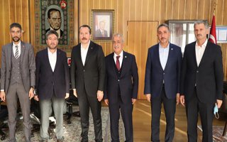 Başkan Ali Yalçın'dan Rektör Çomaklı'ya ziyaret