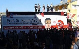 MHP'li Adaylar  Aşkale'de miting yaptı