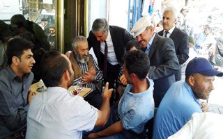 CHP'liler ilçe ilçe dolaşarak oy istiyor