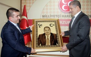 MHP İl Başkanlığı'nda devir teslim yapıldı