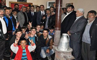 MHP'li Adaylar Muhtarlarla Bir Araya Geldi