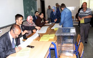 Erzurum'da oy verme işlemi başladı