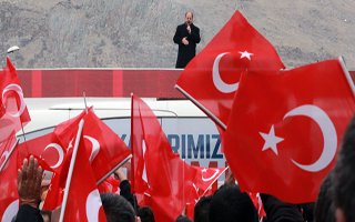 Akdağ'a Pasinler ve Horasan'da sevgi seli
