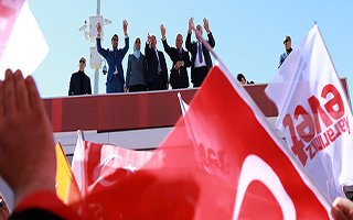 Ak Parti'den Tekman'a referandum çıkarması