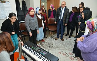 Ali Korkut, Engelsiz Yaşam Merkezini Gezdi...
