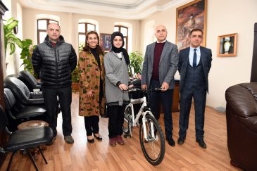 Başkan Korkut, başarıyı ödüllendirdi...