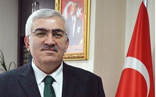 "FETÖ İle Mücadelede İlahiyatçılardan Faydalanılmalı"
