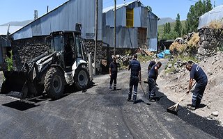 Yakutiye'de asfalt hizmeti Tortum'a kadar gitti