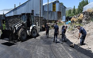 Yakutiye'de asfalt hizmeti Tortum'a kadar gitti